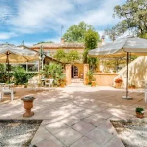 Le Chêne Hotel
