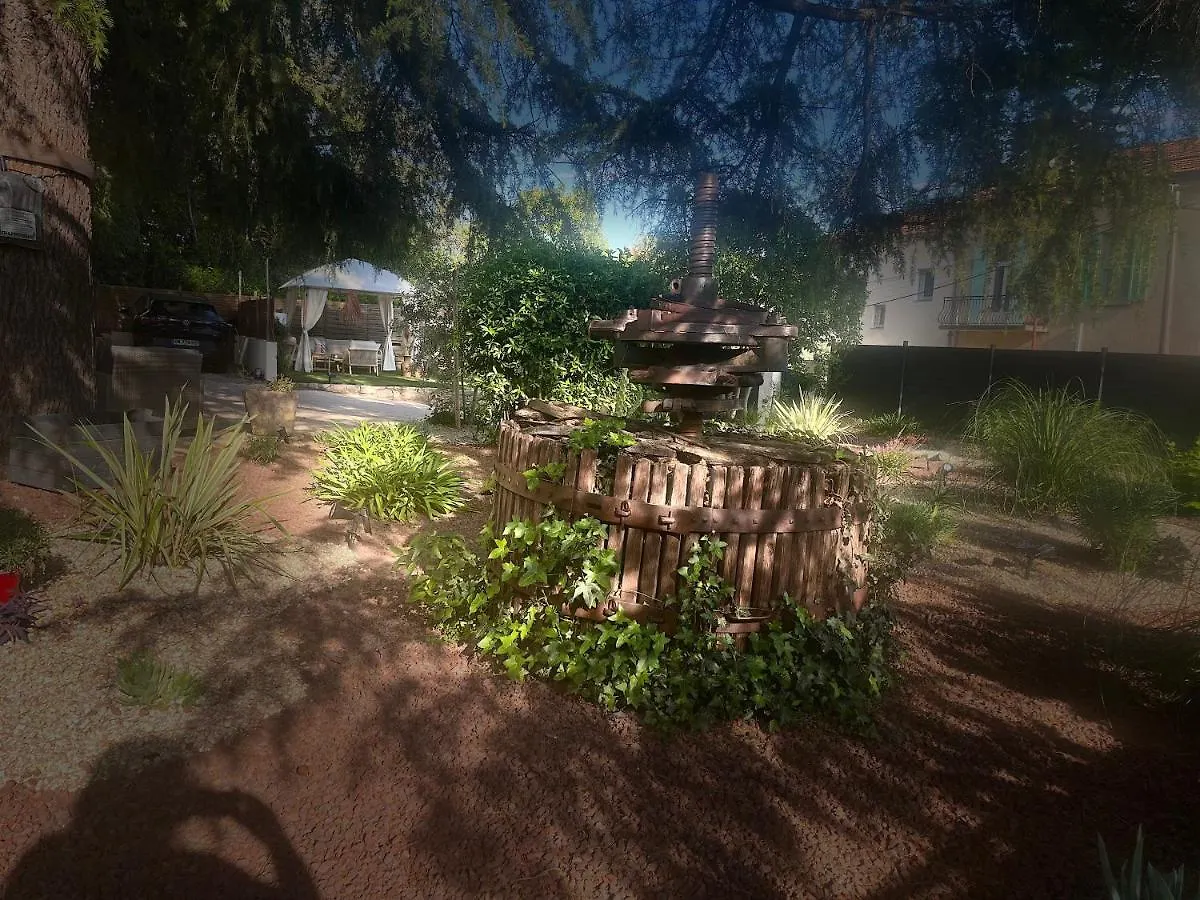 Bed and Breakfast O Deux Cedres Les Arcs-sur-Argens