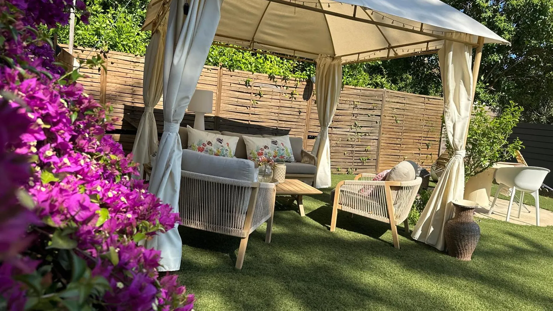 Bed & Breakfast Bed and Breakfast O Deux Cedres Les Arcs-sur-Argens Francie